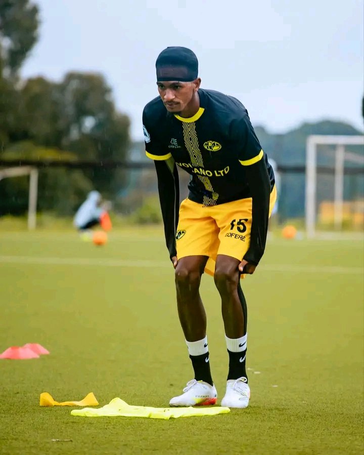 Abakinnyi ba <a href="/MukuraVS/">Mukura Victory Sports et Loisirs</a> bahamagawe muri Equipe ya CHAN.

Frame 1.  Nisingizwe Christian 
Frame 2. Ishimwe Abdul 

🏃🏿🏃🏿🏃🏿