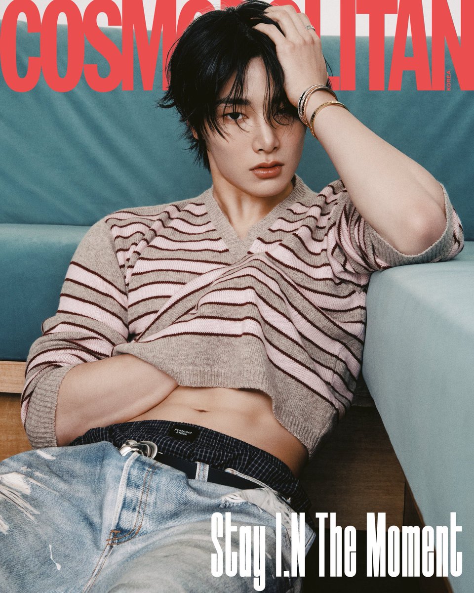 📢新商品情報🌟】 . COSMOPOLITAN KOREA 2025.12月号 表紙 Stray Kids
