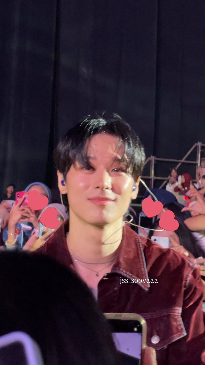 jss_sooyaaa's tweet photo. My qn                                          my shot https://t.co/AEpHpe4BnT