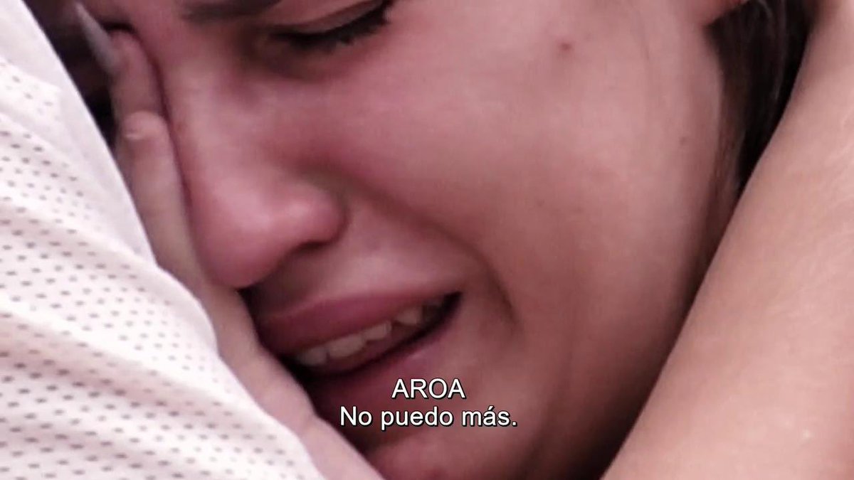 IntensoGH's tweet image. Suena el despertador.

Yo automáticamente: