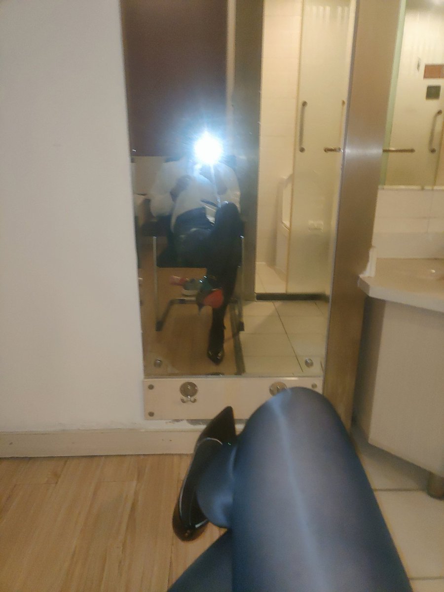 yeqing314's tweet photo. 哎嘿～谁喜欢? #男娘 #丝袜 https://t.co/FlKu6rz08T