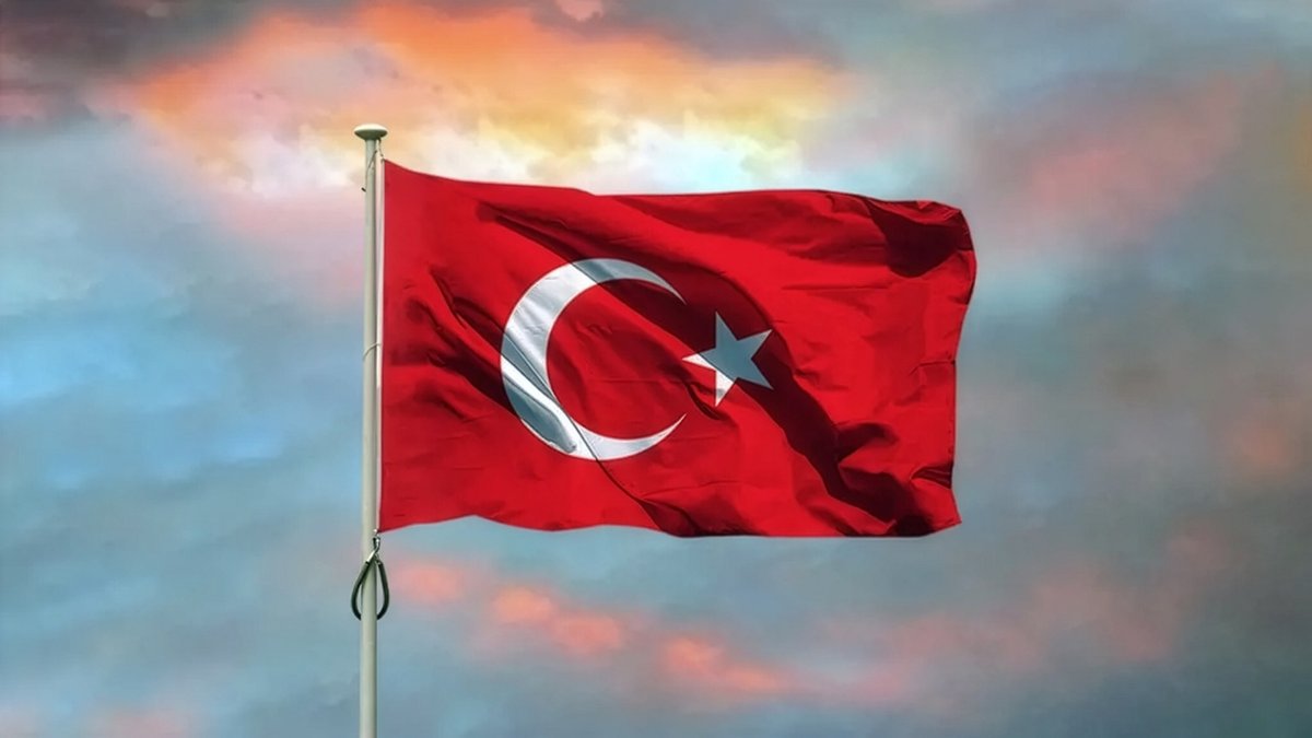 🇹🇷 Milletimizin başı sağ olsun.

Gürcistan’da meydana gelen askerî uçak kazasında şehit olan kahraman Mehmetçiklerimize Allah’tan rahmet, ailelerine sabır ve başsağlığı diliyoruz.
Ruhları şad, mekânları cennet olsun.