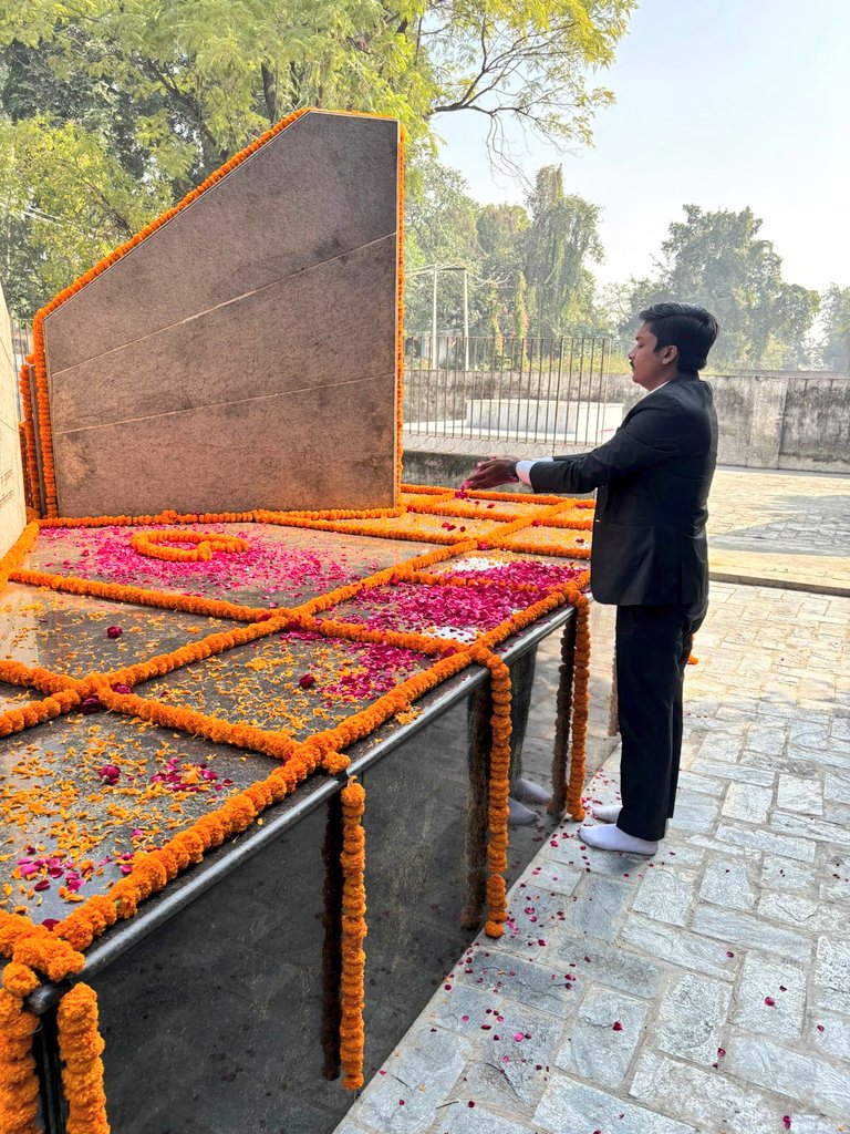 advprashantshu's tweet photo. जनपद शाहजहांपुर की पहचान पूरे देश में दिलाने बाले राजनीति के शिखर पुरुष कई बार लोकसभा, राज्यसभा एवं उत्तर प्रदेश विधान परिषद सदस्य रहे परम पूज्य स्वर्गीय जितेंद्र प्रसाद जी (बाबा साहब) की जयंती पर सादर नमन।
@JitinPrasada 
@jprasada 
@neha79 https://t.co/FIss5PRbT5