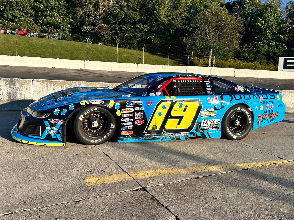 Short Track Pictures tweet media