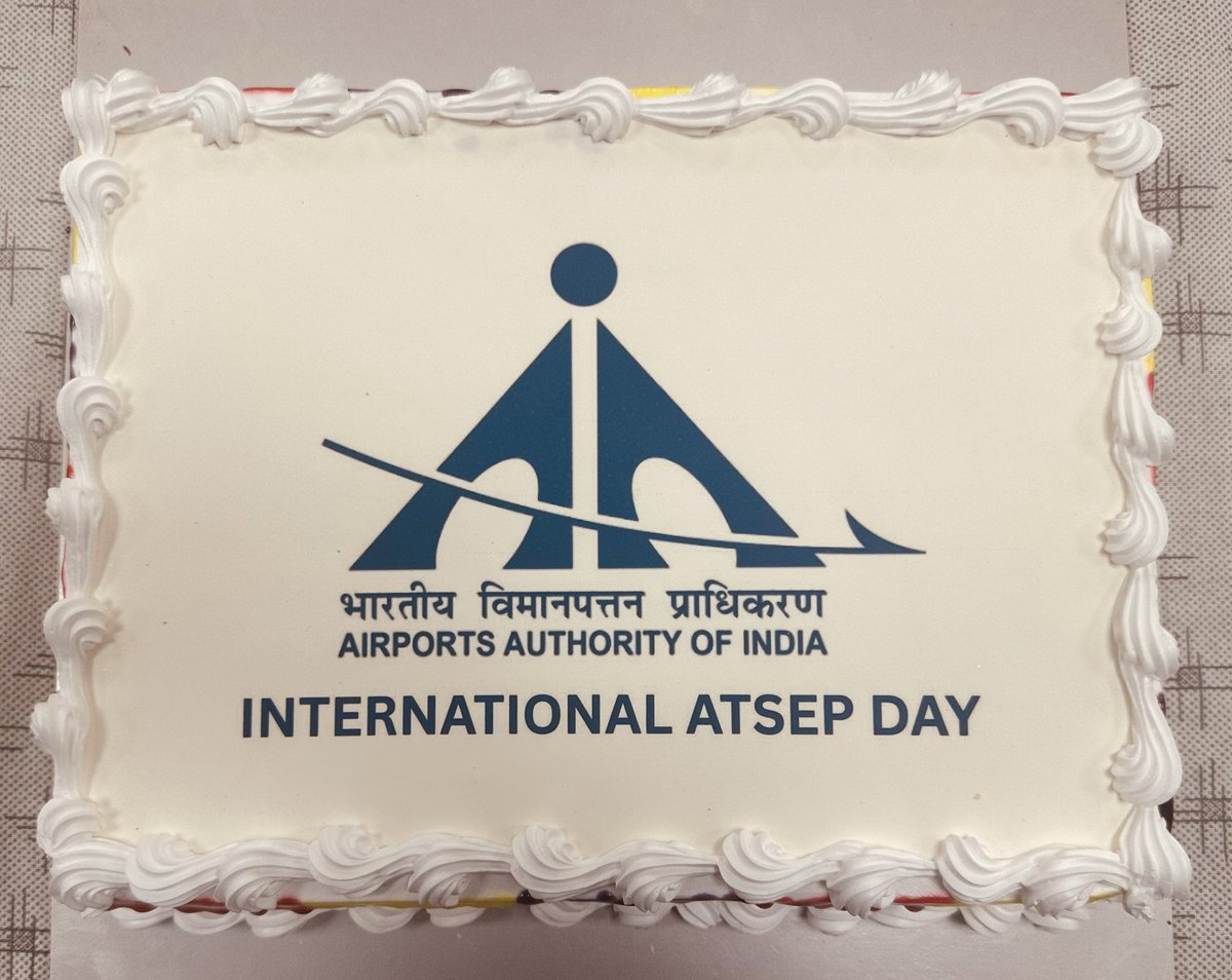 aaibhuairport's tweet photo. ✈️ भुज एयरपोर्ट पर मनाया गया #ATSEPDay —
उन silent heroes को समर्पित, जो रडार और सिस्टम्स के पीछे रहकर हर उड़ान को सुरक्षित बनाते हैं।

संचार, नेविगेशन और सर्विलांस – हर पल सतर्क!

👏 “Air की Safety, Ground से शुरू होती है — ATSEP के साथ।”
@aairedwr 
@AAI_Official https://t.co/9YNm1nCCFS