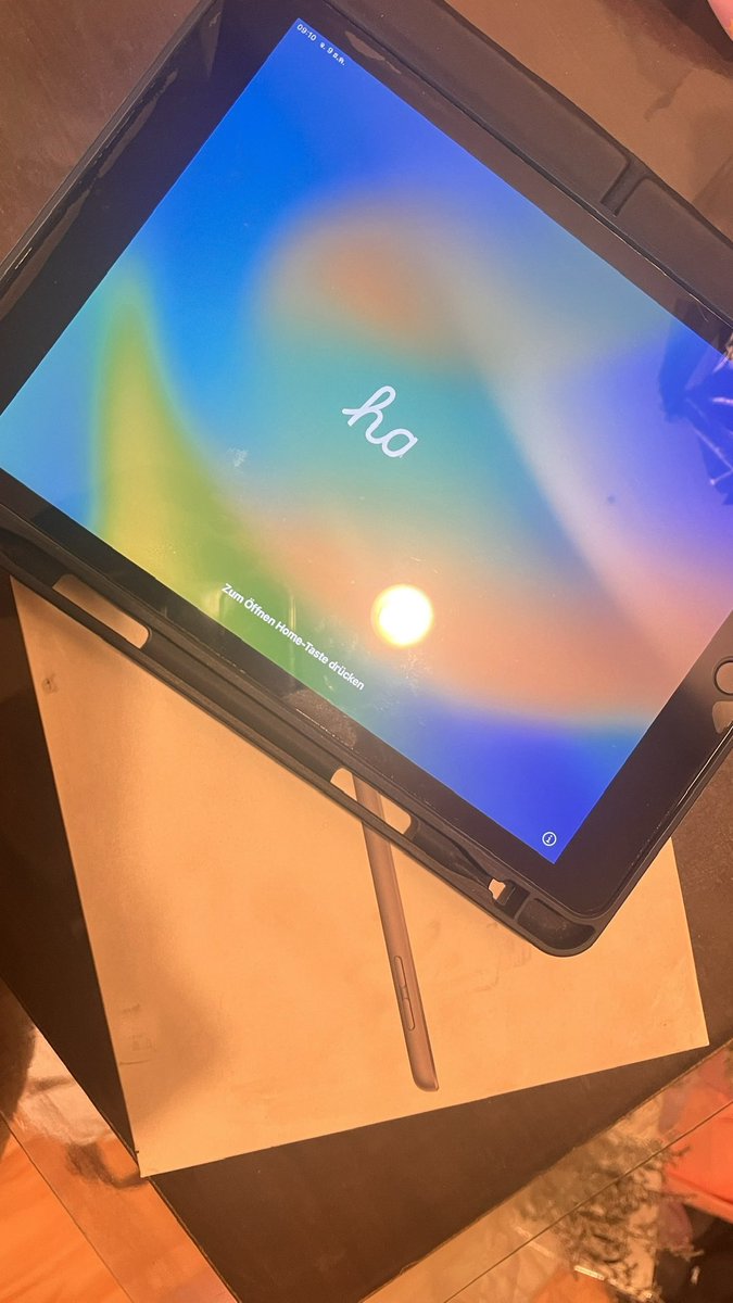 avatuck23's tweet photo. I pad Gen9 64GB  สี Space Gray 
เครื่องศูนย์ไทยแท้TH เครื่องสวยสภาพมือ1ค่ะ 
ใช้งานปกติทุกอย่างคะ เครื่องใช้งานน้อยมากค่ะ ไว้กดรับออเดอร์อาหาร ราคา 6,000 บาท ลดได้❗️❗️❗️❗️❗️❗️❗️❗️❗️❗️
📍นัดรับ ตามแนว bts,mrt ท่าพระ,บางแค,จรัญ,บางหว้า ระแวกใกล้เคียงค่ะ #ส่งต่อไอแพด  #ไอแพดมือสอง https://t.co/uGO5zn1tx9