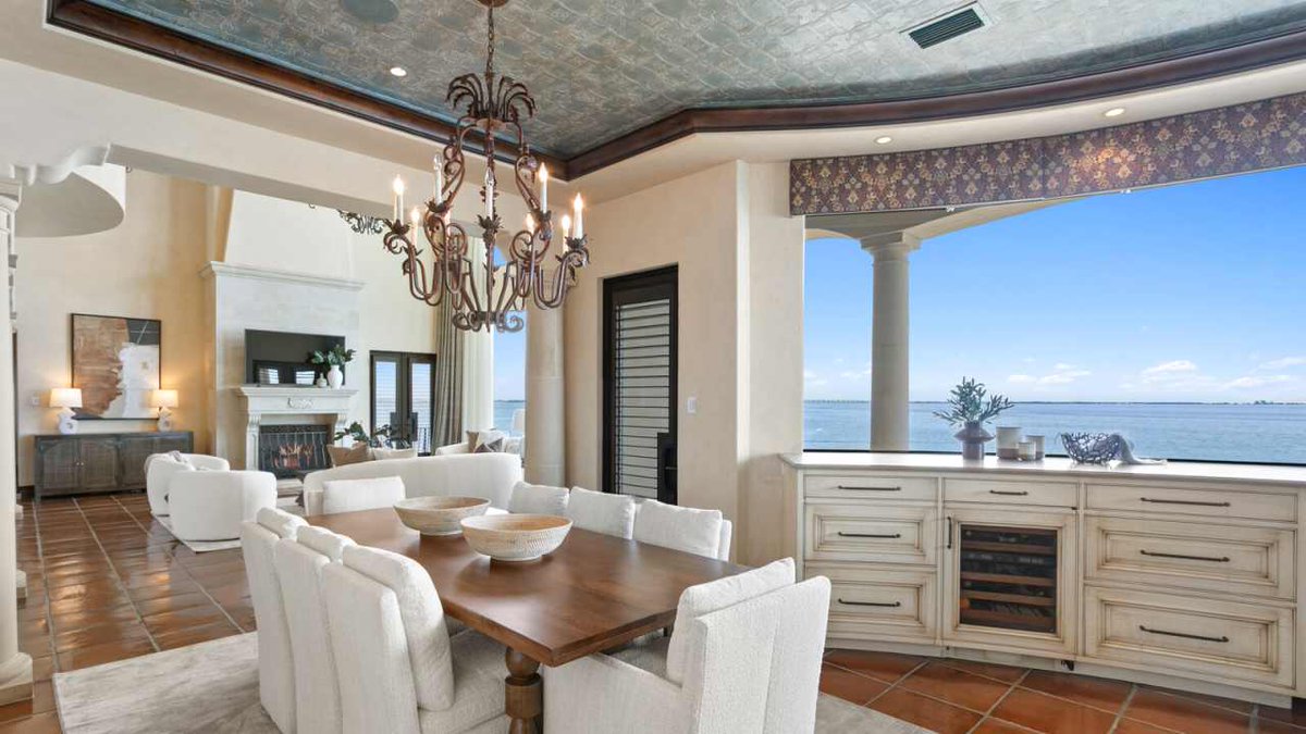 ‘Magic Mike’ Mansion Overlooking Tampa Bay Relists for $9.8 Million trib.al/VR7ms0t