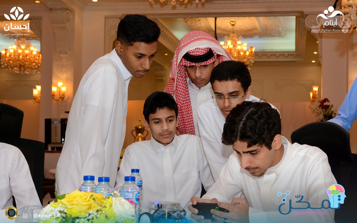 في مسار التقنية والابتكار ضمن برنامج #تمكُّن 🤖✨
انطلق أبناؤنا وبناتنا في تجربة شيّقة مع تصميم وبرمجة الروبوتات الذكية، ليتعرفوا على عالم الإبداع التقني، ويحوّلوا أفكارهم إلى مشاريع تُجسّد مهارات المستقبل 💡

#جمعية_أيتام_الجبيل #تمكُّن #طريقك_للمستقبل