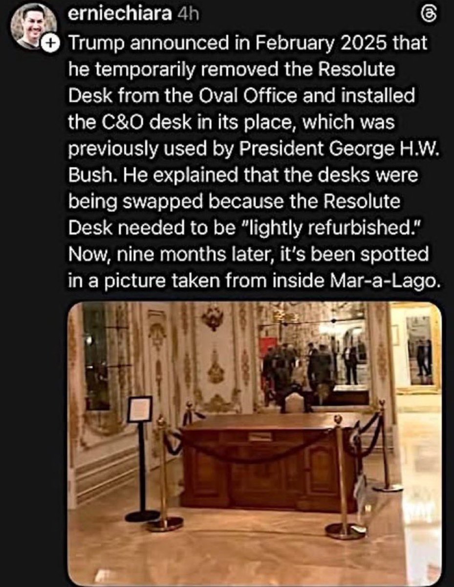 rjmcmurphy91's tweet image. And he stole this desk from the White House: