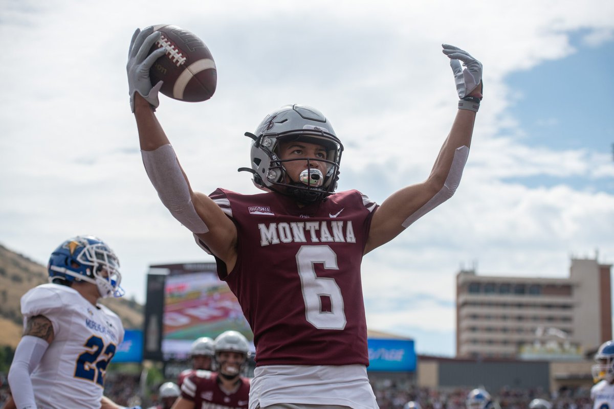 CSG_Griz's tweet photo. Hey @CollegeGameDay, don’t let us down again, I promise we won’t let you down
#GrizOnGameDay https://t.co/wnE8gNqDkW