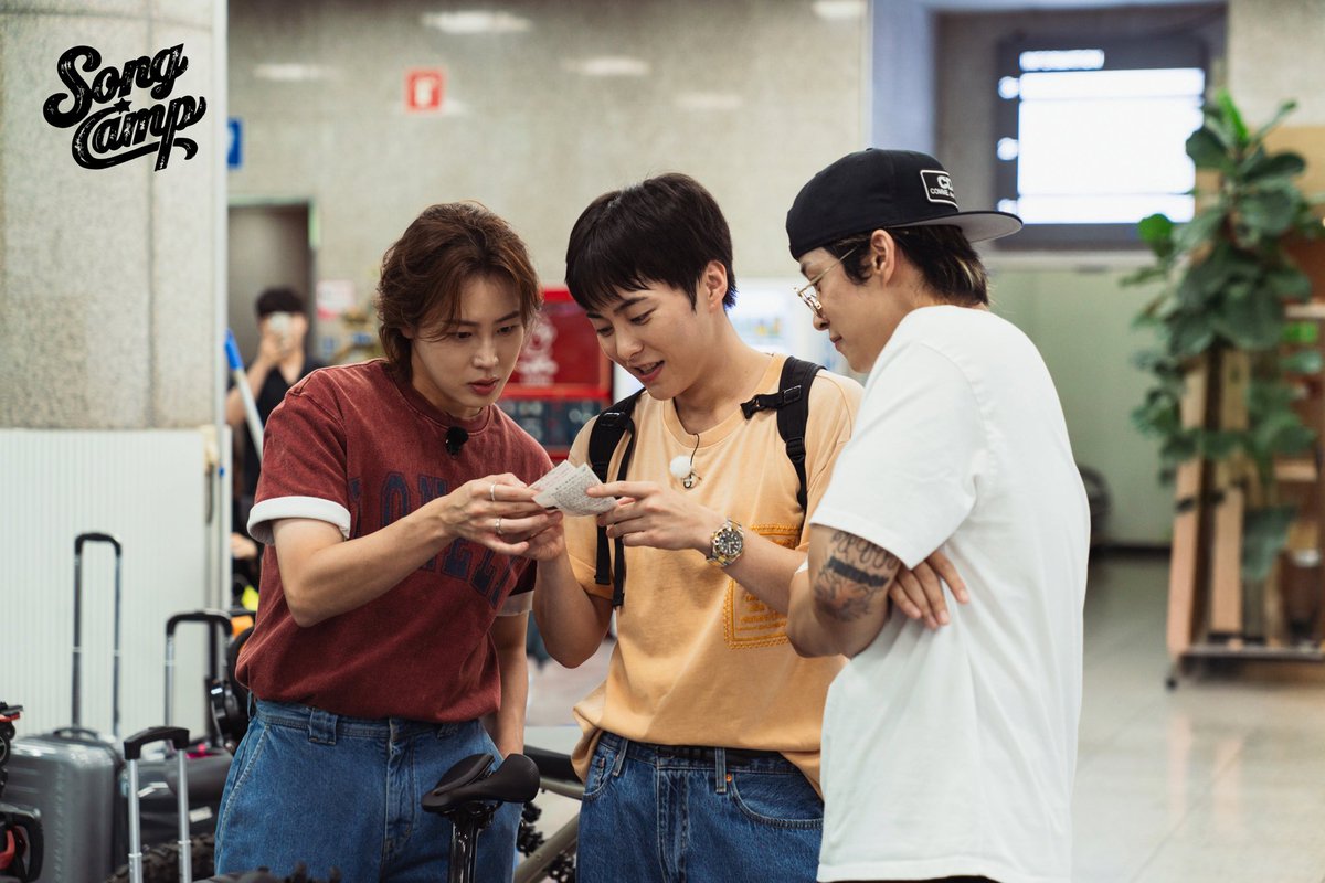 songcamp_real's tweet photo. ★<송캠프> snap #2 ★ 이재전?이었던 티켓!! 🎟️그리고 출발! 11월 18일 LG 유플러스 모바일TV 공개! #송캠프 #songcamp #songcamptrip #ourtripisreal #시우민 #XIUMIN #하성운 #HaSungWoon #이재진 #LEEJAEJIN  #FT아일랜드 #FTISLAND #산들 #SANDEUL #B1A4 https://t.co/CgaFkB3iTN