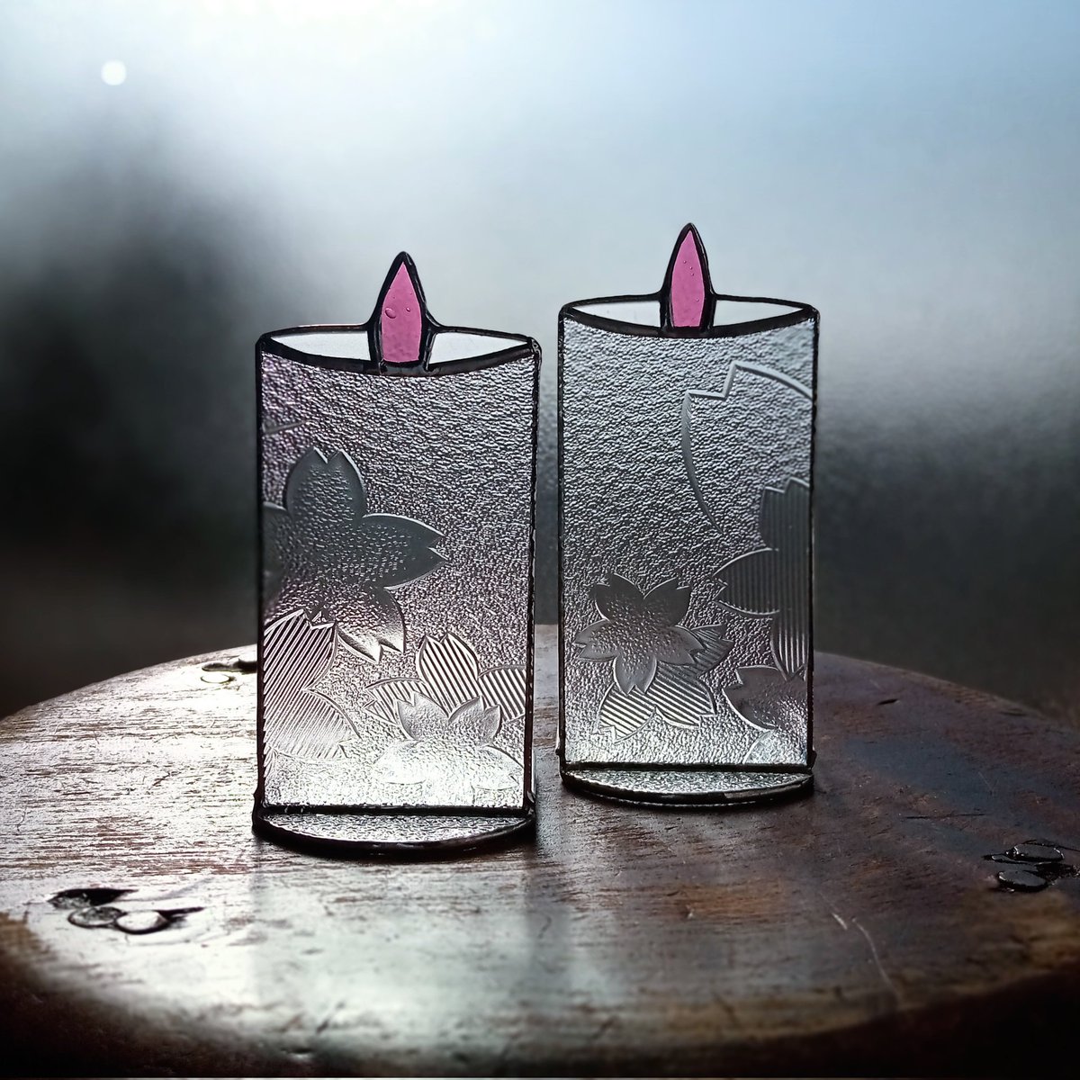 魅力のあるピンクを見せてください見た人全員強制 昭和型板ガラスの