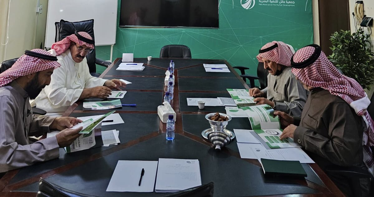 #اجتماع

عقد مجلس إدارة الجمعية اجتماعاً لمناقشة عدد من الموضوعات منها مناقشة خطة العمل للعام 2026 وتنفيذ ورشة عمل تعريفية ودراسة انشاء مشروع متكامل لإنتاج المورينجا ومشتقاتها وغيرها من الموضوعات.