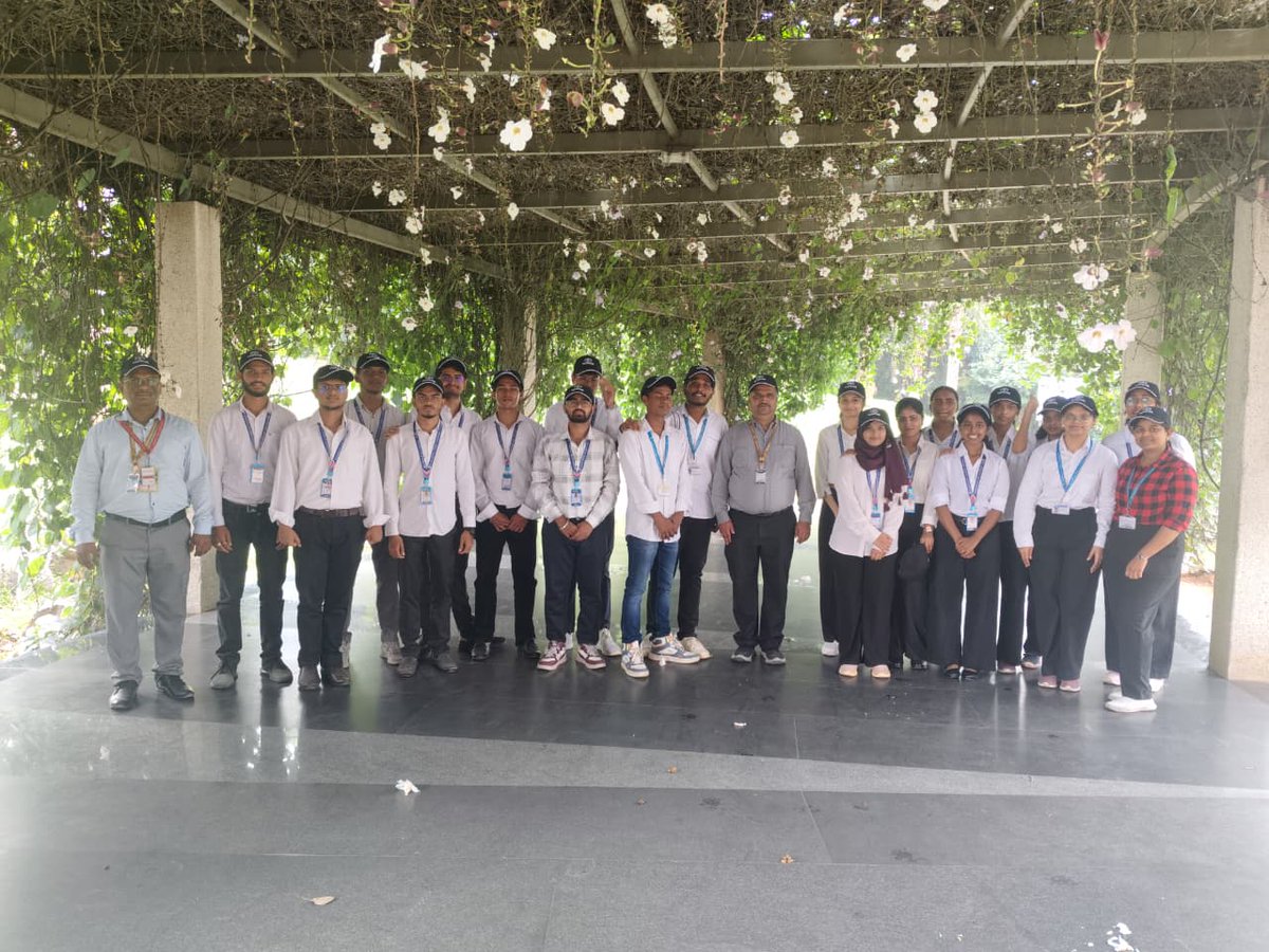 rrceblr's tweet image. 🚗🤖 #IndustrialVisit @ #RRCE! 🌟 The #RoboticsAndAutomation Dept. visited #ToyotaKirloskar Motor, Bidadi, on Nov 11, 2025, gaining insights into automation, robotics &amp;amp; smart manufacturing. 🚀 Hands-on learning for future-ready engineers! #EngineeringExcellence