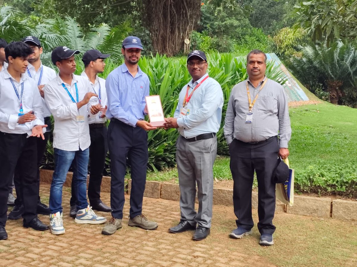 rrceblr's tweet image. 🚗🤖 #IndustrialVisit @ #RRCE! 🌟 The #RoboticsAndAutomation Dept. visited #ToyotaKirloskar Motor, Bidadi, on Nov 11, 2025, gaining insights into automation, robotics &amp;amp; smart manufacturing. 🚀 Hands-on learning for future-ready engineers! #EngineeringExcellence