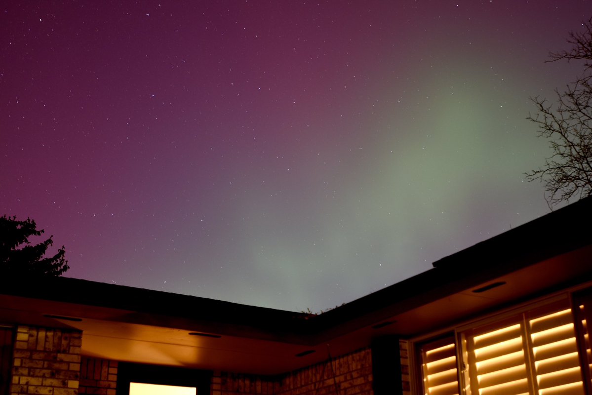 deepspaceduda's tweet image. Never ceases to amaze me how many incredible things we can witness in our own backyard. Thanks for this one, Sun!☀️

#Auroraborealis #northernlights #COwx @BianchiWeather