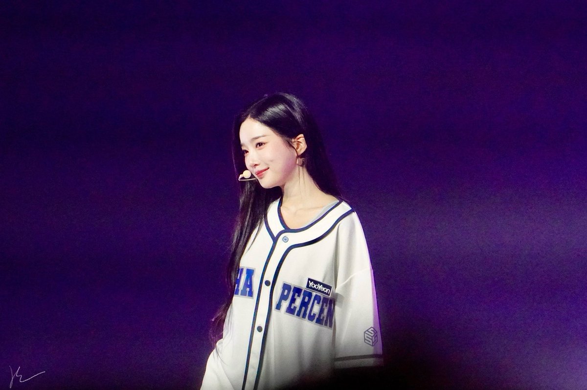 KuoCJ5's tweet photo. 251109 tripleS Alpine world tour 
“@%” in Taipei 

#tripleS #트리플에스
#YooYeon #김유연
#tripleS_AlphaPercent_in_Taipei https://t.co/c2QxU8H1pR
