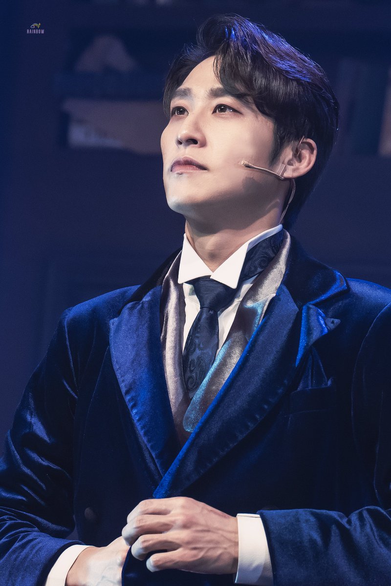 rung__pic's tweet photo. 251111 뮤지컬 윌리엄과 윌리엄의 윌리엄들 

H 役 #김지철 배우님 https://t.co/KsGX9imf0K
