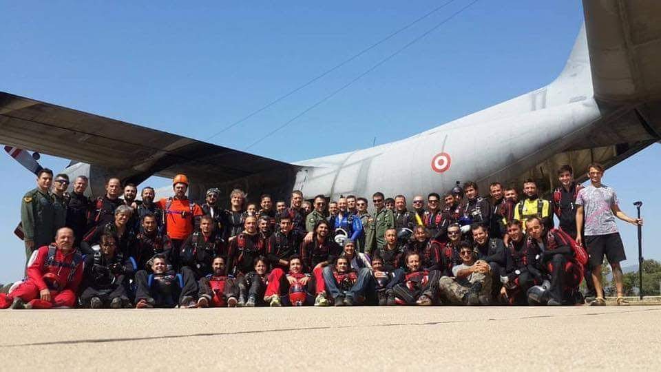 Türkiye rekoru denemelerinde birlikte uçma fırsatı da bulduğumuz hocalarımızın vefat haberi hepimizi derinden sarstı. 
Söylenecek söz yok.
Çok üzgünüz. 
Şehitlerimizin ruhu şad olsun 
Toprağı bol olsun . Milletimizin başı sağ olsun .
Sevenlerine ve ailelerine sabırlar dilerim.