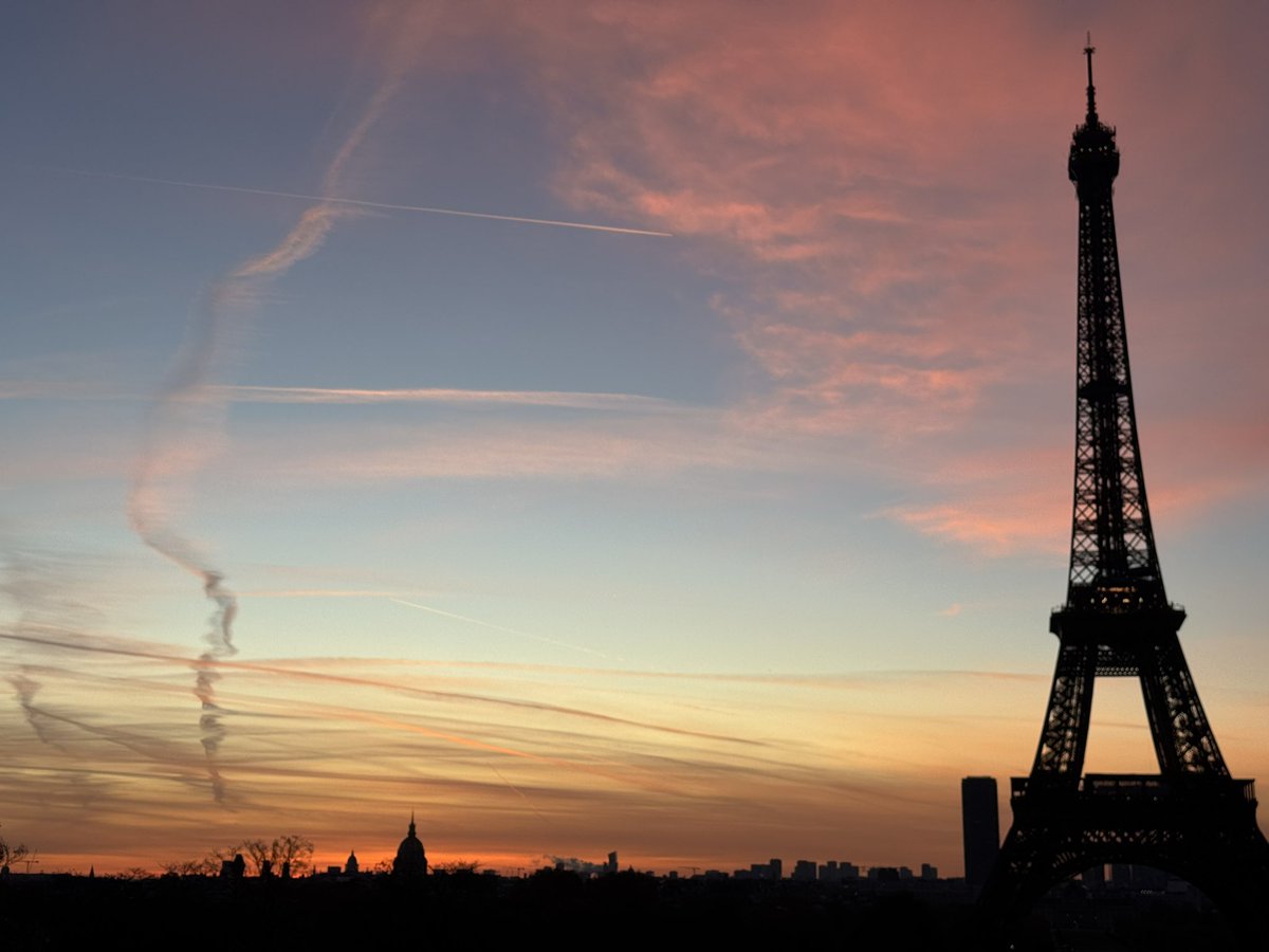 alecmimoun's tweet image. Good morning Paris!