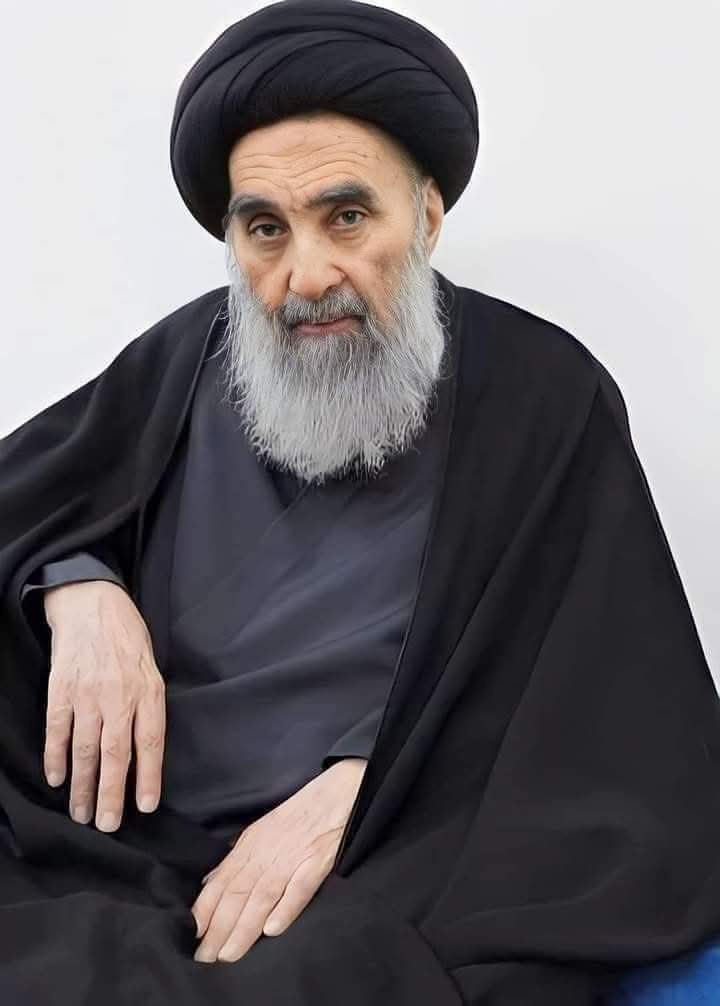 بمناسبة نجاح العملية الانتخابية اللهم احفظ خيمة العراق السيد علي السيستاني🙏♥️