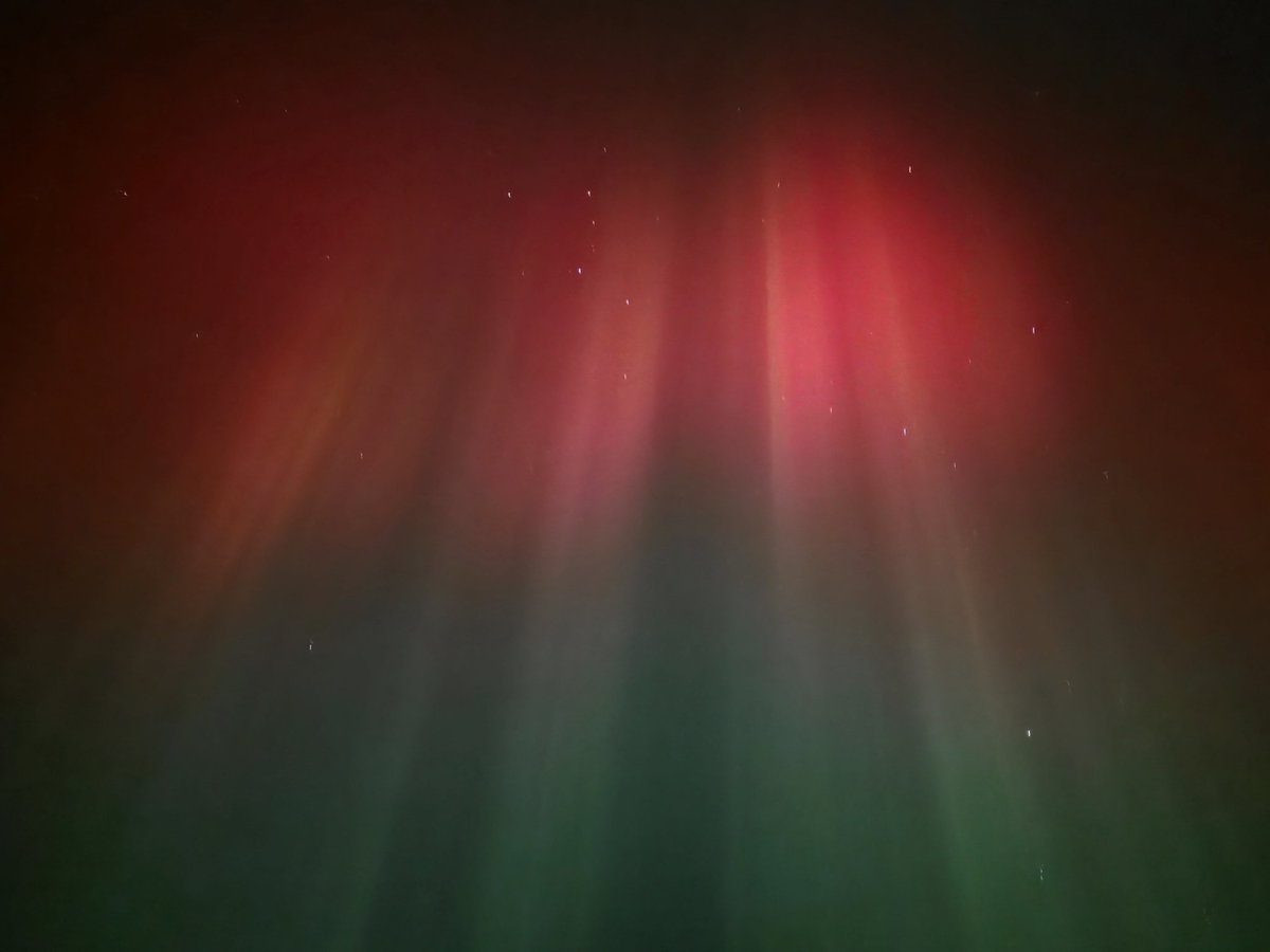 pmwagner's tweet image. Some favorite shots of the northern lights from tonight. I grabbed the wrong wide angle lens for my DSLR on the way out, so I had to rely on my phone for a few of these. #Aurora #spokane