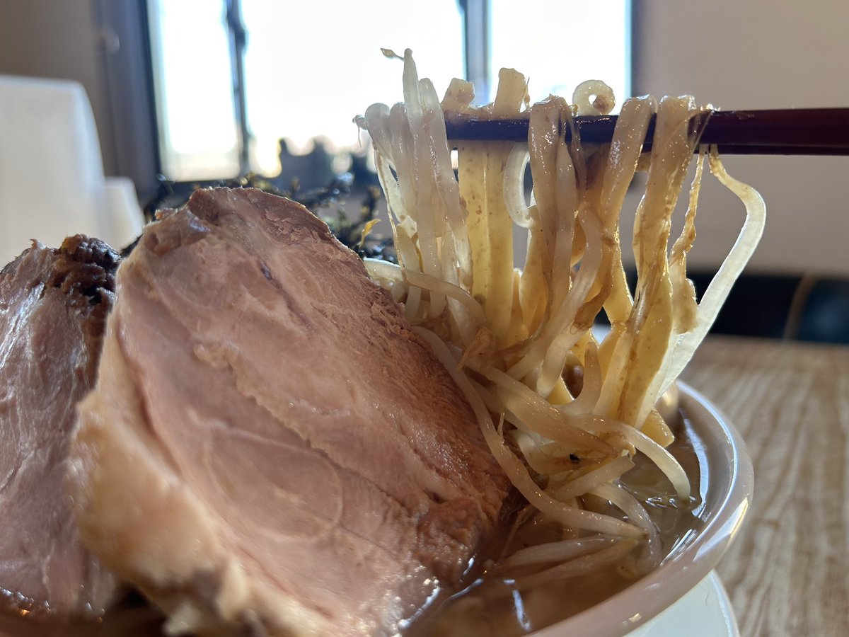 akocafe2020's tweet photo. AKOの二郎インスパイアのらーめんをどうぞ🍜

#AKOcafe&amp;bar
#南魚沼市
#カフェなのに
#二郎系
#らーめん https://t.co/JRAfhJh6Ij
