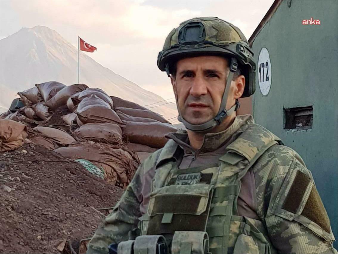 Bugün saat 11.00’de e. Özel Kuvvetler mensubu Kurmay Albay Orkun Özeller’in mahkemesine katılmak Çağlayan Adliyesi’nde olacağız. 

Orkun Özeller kahraman bir Türk subayıdır. PKK’lı teröristler serbest bırakılırken bütün yaşamını Türk Milletini savunmak için mücadeleler ile