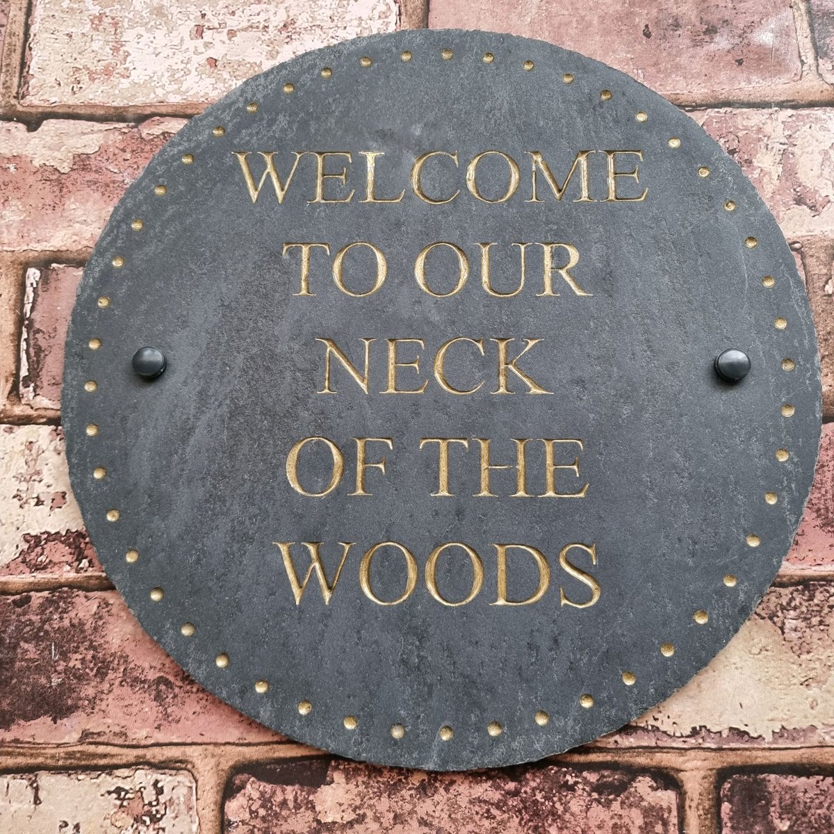 LeadDIYshop's tweet image. Add charm to your space with our engraved slate signs! Perfect for a warm welcome or personal touch 💛

More unique gifts available on our website 
🌐Website shop and socials🌐
🔗🔗🔗
linktr.ee/LeadDIYshop

#SlateSign #EngravedSign #PersonalizedGift