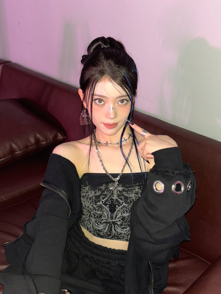 ✨シャオティン誕生日記念ビハインド写真公開✨ #샤오팅 #XIAOTING