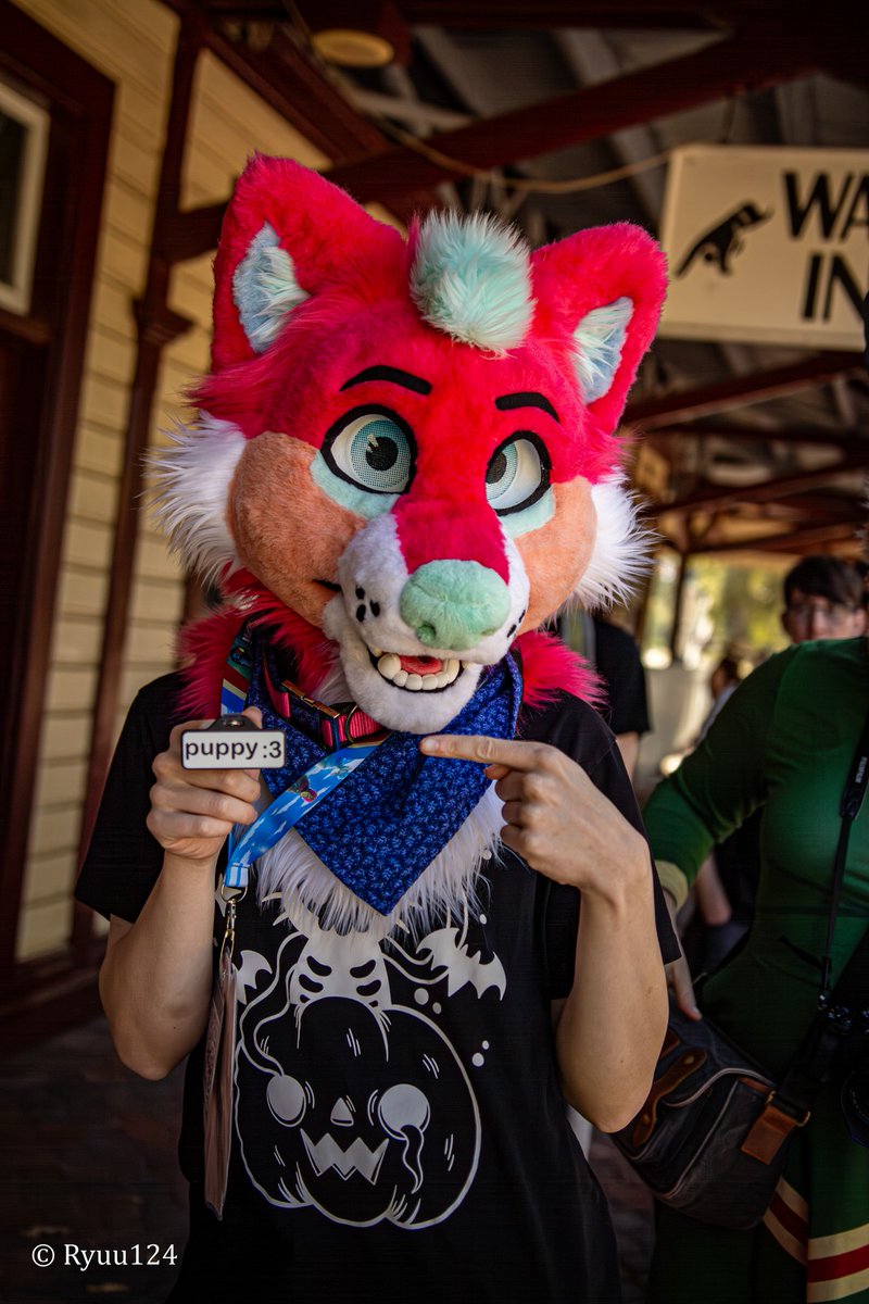 Read the sign :3

📸 <a href="/Ryuu130/">Ryuu 🏳️‍🌈 🔜 🟦☁</a>