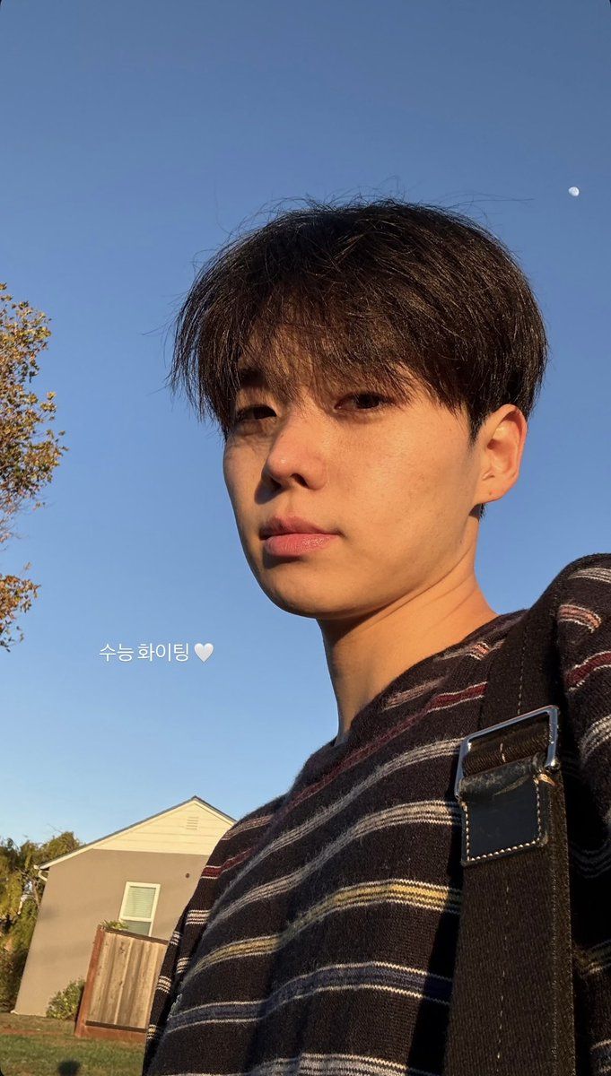 koguma501's tweet photo. JAYN ストーリーズup
수능생 화이팅❣️
재윤이도 화이팅❣️
나도 화이팅❣️
#JAEYUN #재윤 #JAYN
#JAYNLEE #제인리
https://t.co/yT2kI6kcoN https://t.co/TBNoPyNtjx