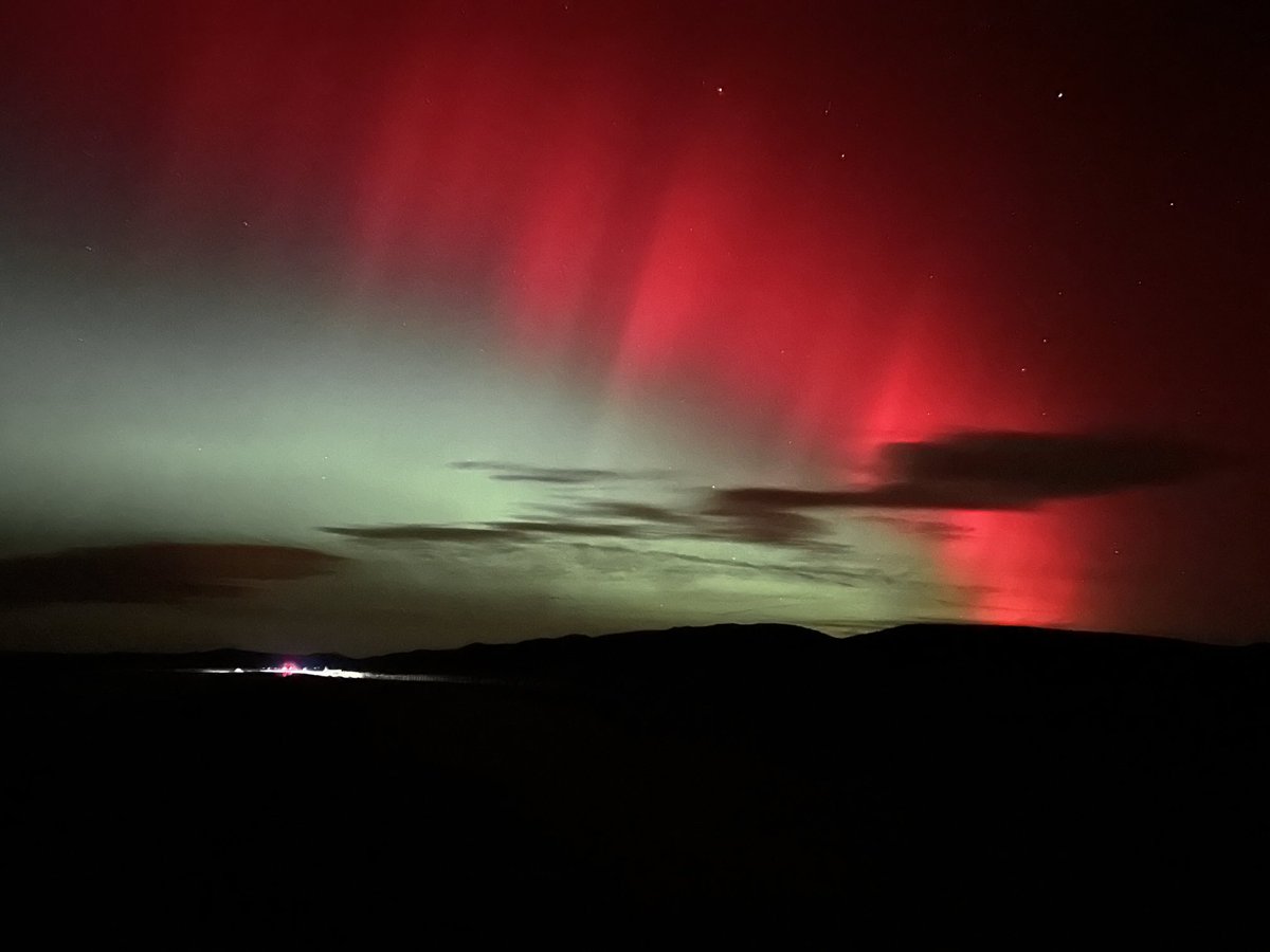 tpsilas18's tweet photo. No words for tonight’s #aurora display. Just wow. #utwx #wywx https://t.co/ymD6EKQ731