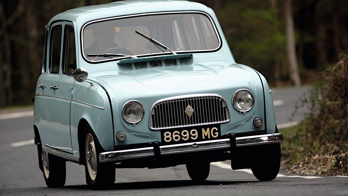 ¿Sabías que hubo un coche tan simple y resistente que sirvió igual para ir al campo, a la universidad o a la boda de tu primo?

Ese fue el Renault 4, el coche que puso ruedas a la Europa de los 60.
