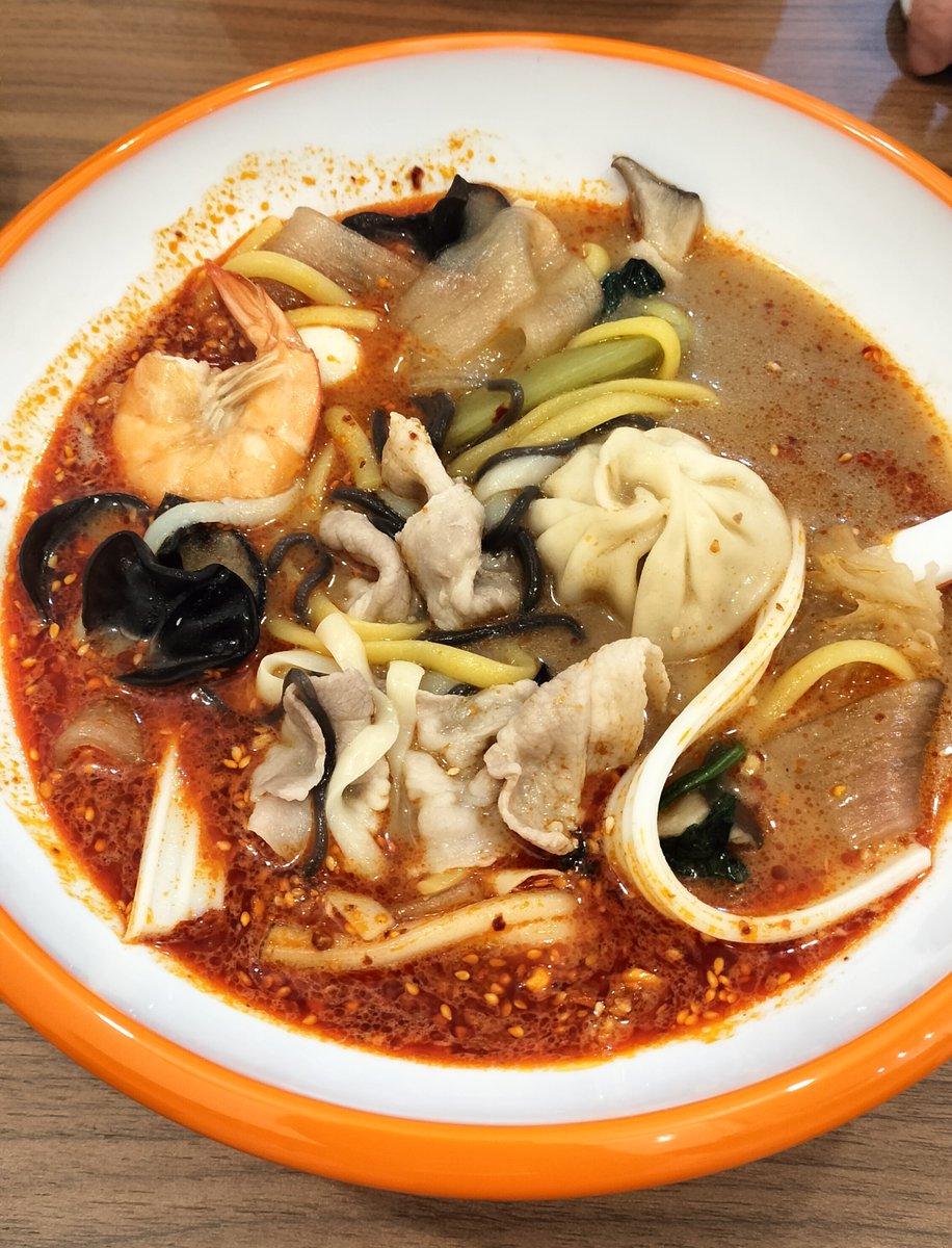 11/4-11の記録🍀
少し普段の生活とは違うこともしていました😊
☑︎ウィークリーデザイン作成&amp;修正
☑︎大阪兵庫弾丸日帰り旅行（子供の大会応援＆美味しいもの食べて飛行機見るツアー笑）
☑︎くま会MTG🐻
☑︎地元の創業塾参加
☑︎ロゴ制作
もりもりの一週間でした😊