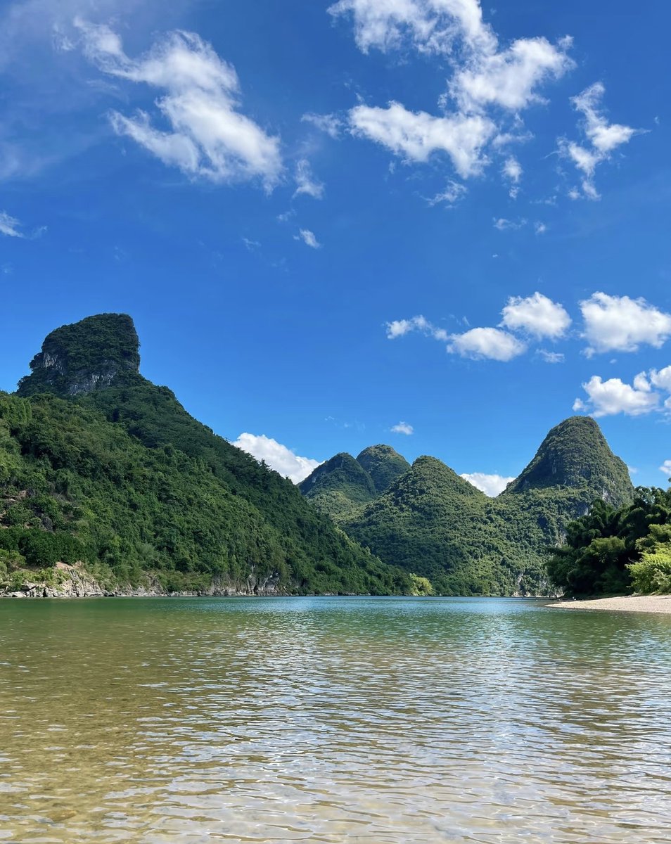 MeetWencheng's tweet photo. 桂林山水为什么“甲天下”😁
Why is the landscape of Guilin "the best under heaven"?
#桂林 #China #sencery #beautiful https://t.co/TdaZCcGmui