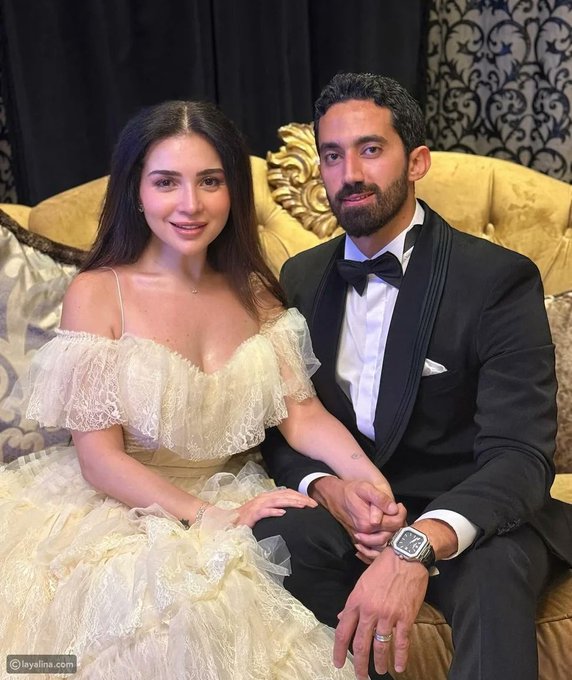 احتفلت الفنانة مي عزالدين، بعقد قرانها على الدكتور أحمد تيمور خليل، ونشرت النجمة المصرية مجموعة من اللقطات التي كشفت التفاصيل 