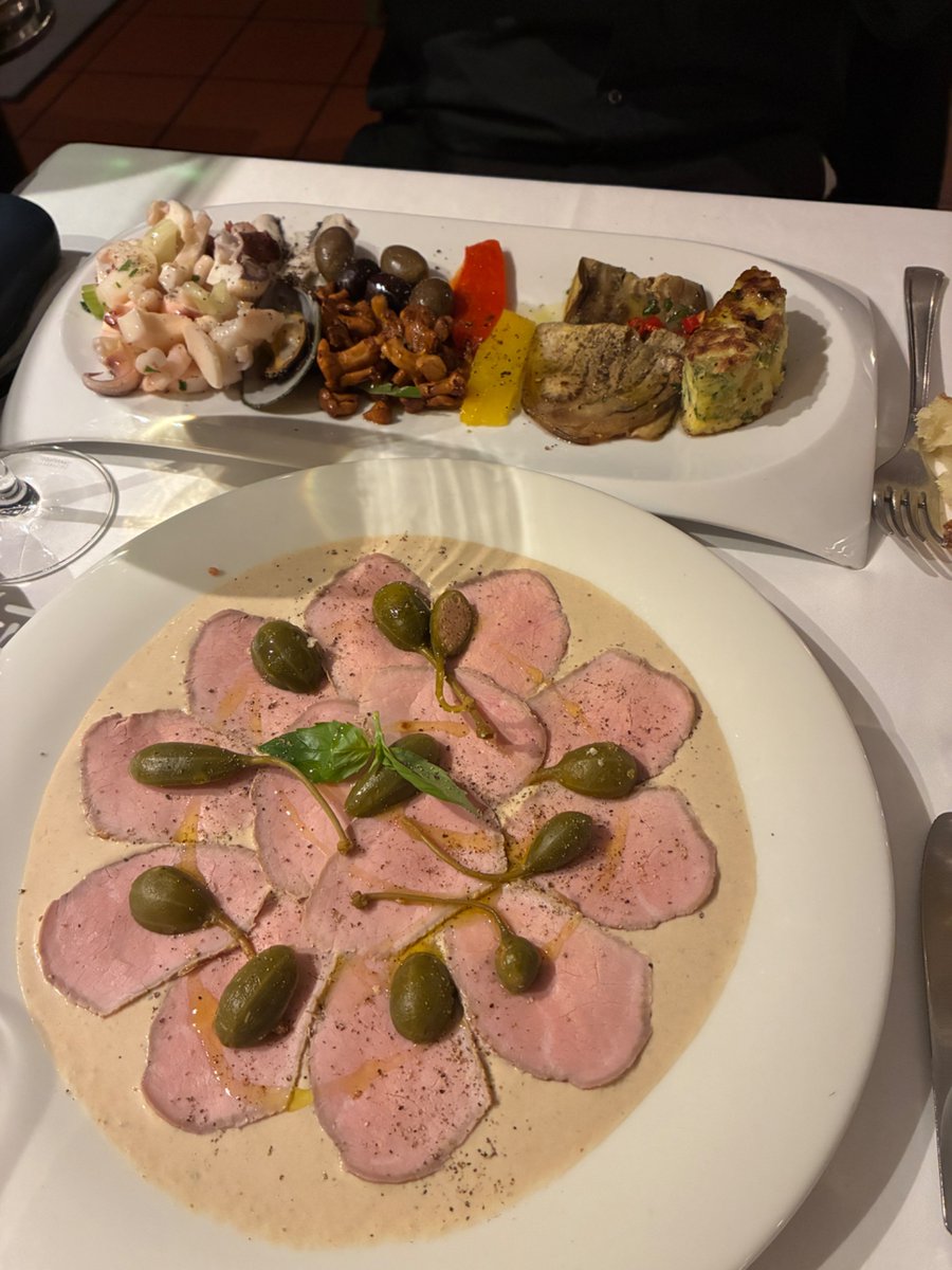 無事に帰国してます！が、もう少しだけ旅の思い出を…
到着初日は野田さんの出演される教会コンサートを聴きにマインツへ⛪️
ドイツのライン川を見たり（その後スイスでずっと細い、源流付近のライン川を見ることになります🤩）
美味しいイタリアンをいただいたりと、素晴らしい初日となったのでした☺️