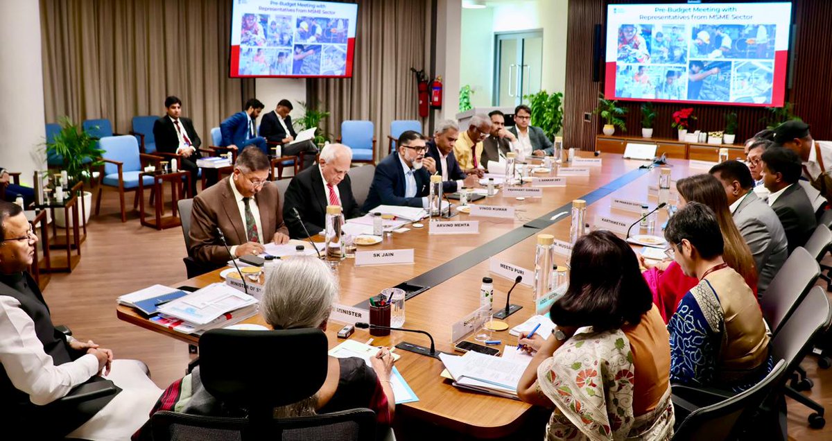 mppchaudhary's tweet image. आज नई दिल्ली में माननीय वित्त मंत्री श्रीमती निर्मला सीतारमण जी की अध्यक्षता में MSME सेक्टर के प्रतिनिधि मंडल के साथ बजट पूर्व बैठक में सहभागिता की।

बैठक में सूक्ष्म, लघु एवं मध्यम उद्यमों के सशक्तिकरण, विकास और नीतिगत सुधारों पर सार्थक चर्चा हुई, जिसका प्रभाव आगामी बजट में…