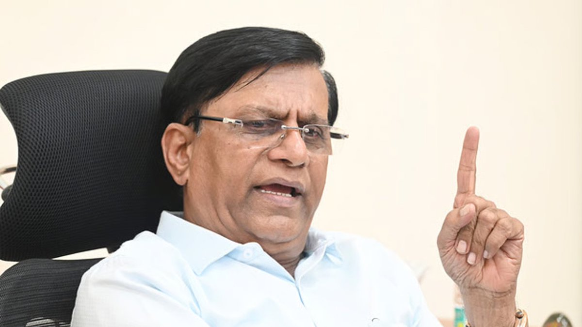 guaranteenews's tweet image. ದೆಹಲಿ ಸ್ಫೋಟ: ಬಿಜೆಪಿಯ ‘ಚುನಾವಣಾ ಕೃತ್ಯ’ ಎಂದು ಬಸವರಾಜ್ ರಾಯರೆಡ್ಡಿ ಆರೋಪ | GuaranteeNews

guaranteenews.com/karnataka/raya… 

#GuaranteeNews #Delhicarblast #BasavarajRayareddy #BJPelectionconspiracy #Siddaramaiah #AmitShahresignation #GuaranteeNewskannada