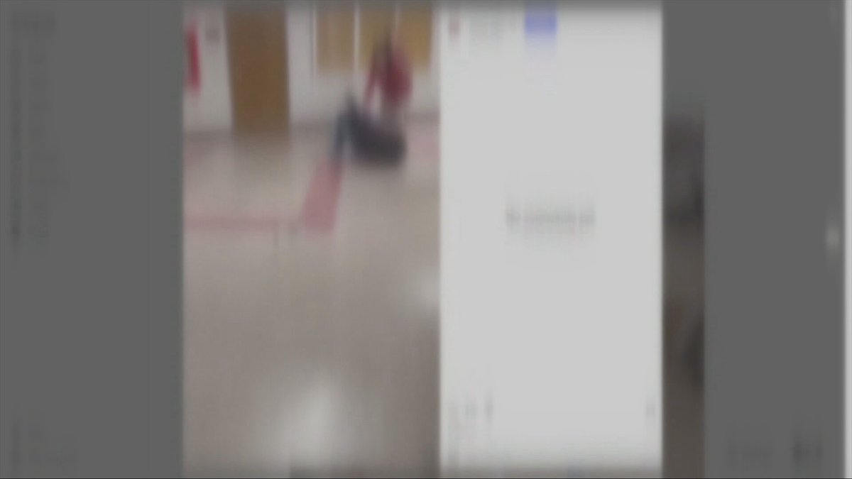 From fights to weapons seized, parents are concerned about safety in Woonsocket schools. <a href="/AButtacavoliTV/">Abbey Buttacavoli</a> is live on <a href="/NBC10/">NBC 10 WJAR</a> Sunrise with a closed door meeting tonight to address the issue

turnto10.com/news/local/pol…