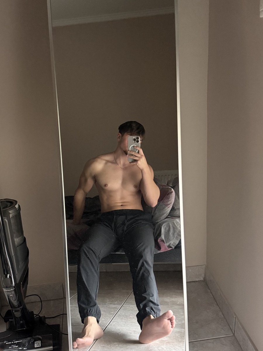 Young Stud tweet media