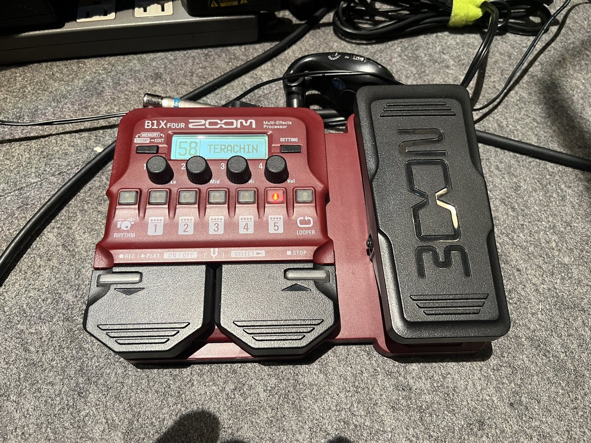 キャプテンハードロック様専用】ZOOM B1X FOUR Amazon | ZOOM ズーム