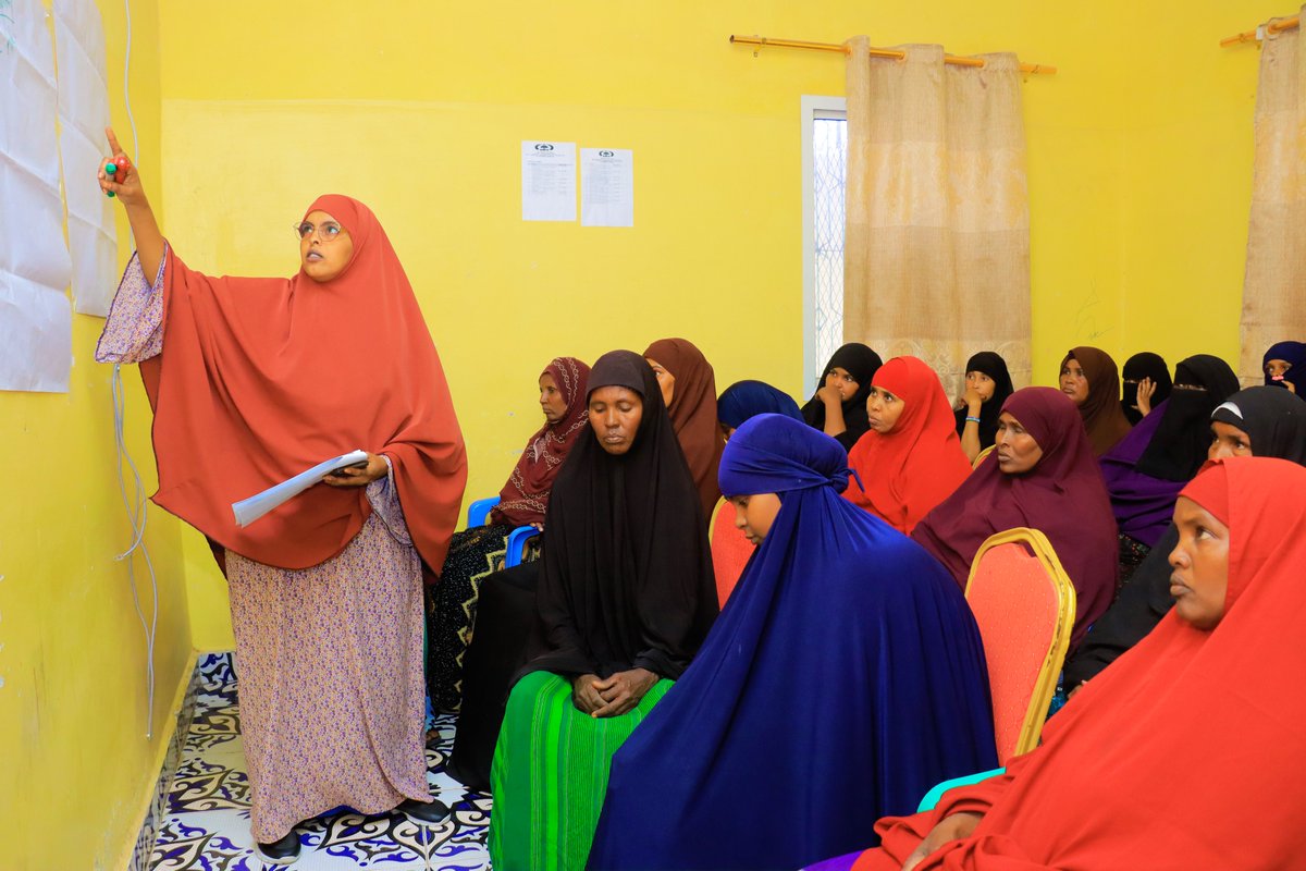 UbahAnd's tweet image. Ubah Inspire, in collaboration with SWV, convened CSOs and youth-led groups in Garowe to advance gender equality and strengthen women and girls’ participation in sports and arts — driving inclusion through collective action. 
 #WomenEmpowerment #womeninsport #kickstartforequality