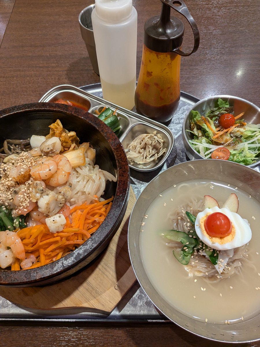 unibabibi's tweet image. ごはん
札幌　東急デパート
チェゴヤ
石焼き海鮮🦐🦑ビビンバ
ハーフ冷麺セット
足の病名わかって
安心しました😊