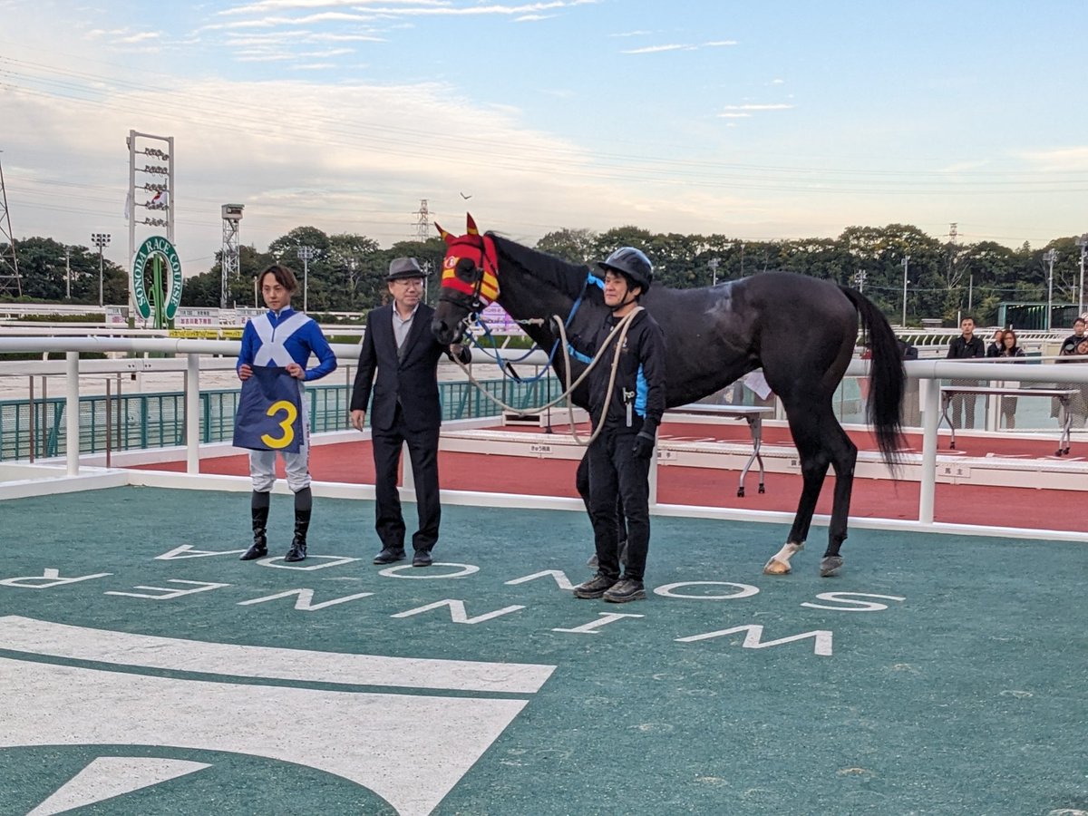 BAOO1002's tweet photo. ＃そのだけいば 第11レース『水曜競馬ランド ＃BAOOへゴー！ 放送中！記念は、1番人気の3番ベラジオウマムスコ号が人気に応えての貫禄勝ち!!　
ベラジオウマムスコ号関係者の皆様、おめでとうございます! https://t.co/S2gyJbt6ls