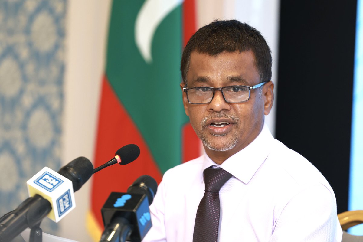 MoHmv's tweet image. MoH and @UNICEFMaldives have signed an MoU to implement the Multiple Indicator Cluster Survey (MICS) 2026–2027. MICS will collect nationwide data on health, nutrition, and well-being to guide policies and plan for a healthier Maldives. 

#MICS #HealthData #ForEveryChild #Maldives