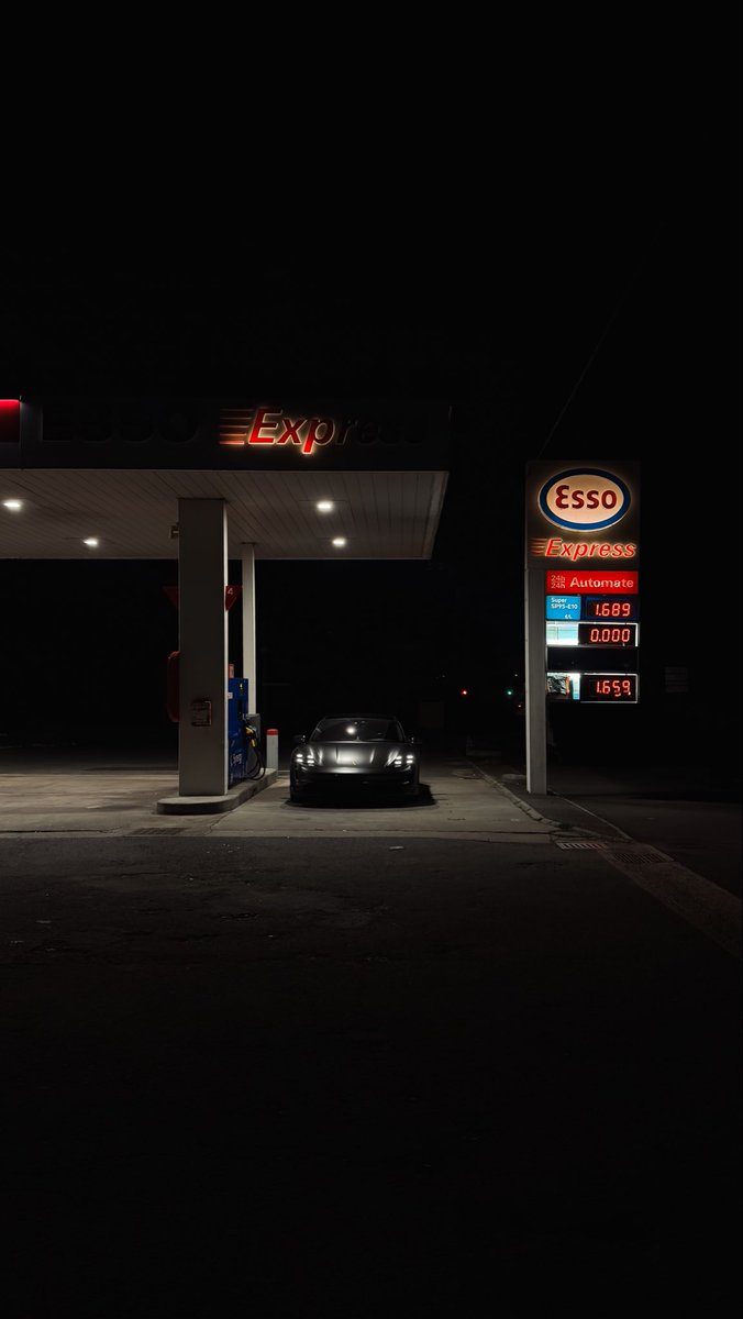 Powlisher tweet media