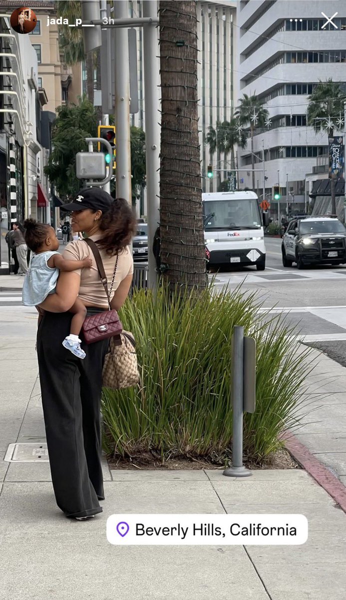 Jada via ig

Mama and Morayo in the street of California