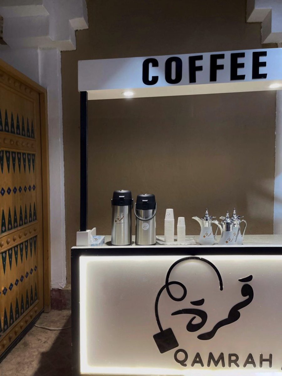 بمناسبة #الأسبوع_العالمي_لريادة_الأعمال وبدعم من #مؤسسة_الأمير_طلال_بن_عبدالعزيز الخيرية  

أقامت مكتبة منيرة الملحم جلسة حوارية بعنوان:
رحلتي في عالم ريادة الأعمال  💼✨

وقد شاركت عدد من رائدات الأعمال تجاربهن الملهمة، وتحدثن عن التحديات والفرص التي واجهنها خلال مسيرتهن في